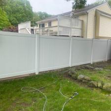 Vinyl fence cleaning Narragansett, Rhode Island Image