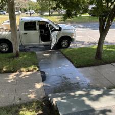 Blue-Stone-Step-Cleaning-Plus-Front-Walkway-Cleaning-in-Providence-RI 4
