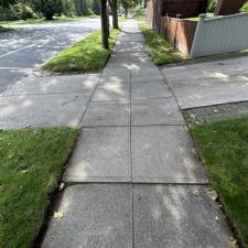 Blue-Stone-Step-Cleaning-Plus-Front-Walkway-Cleaning-in-Providence-RI 12